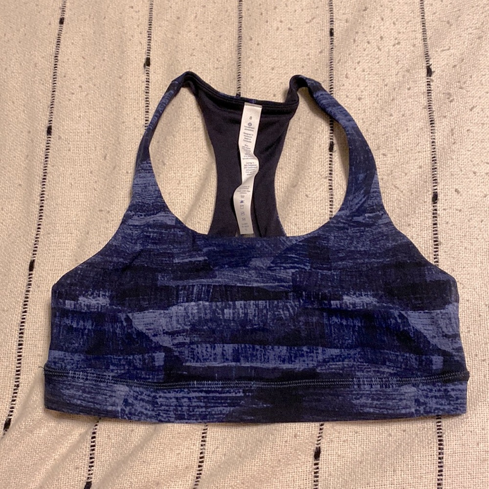 BNWOT Lululemon sports bra